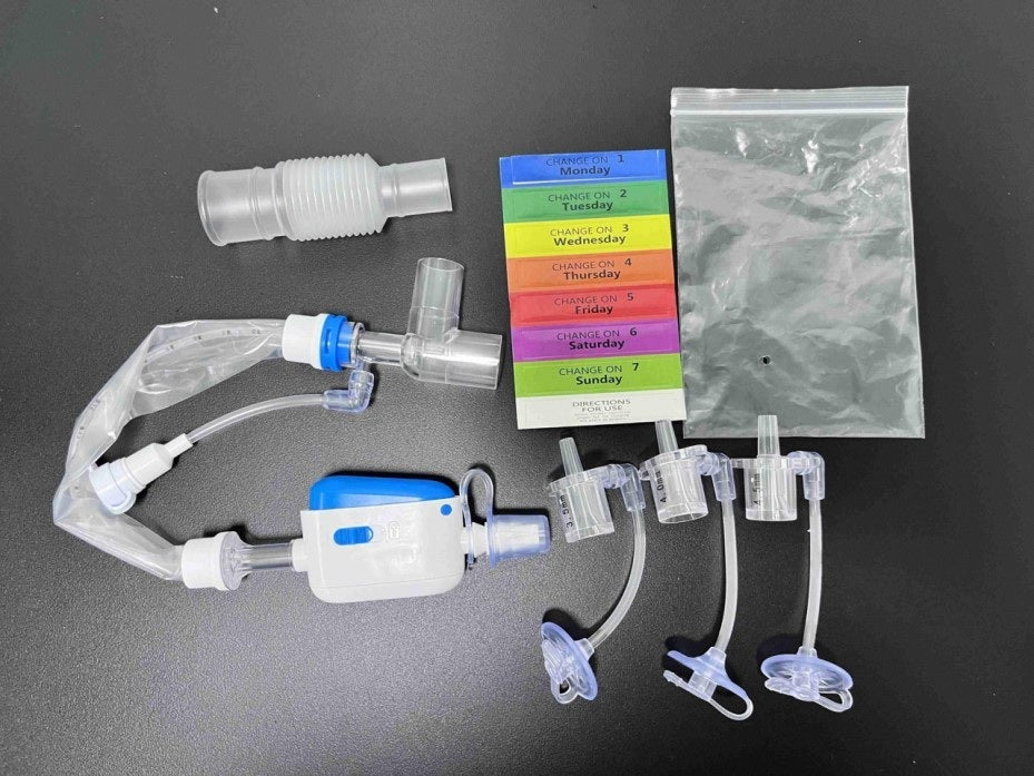 Pepper Medical Closed Suction Catheter with Double Swivel, 12Fr 1 Each